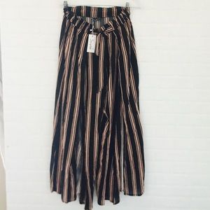 Women's Boho split striped wide leg pants.